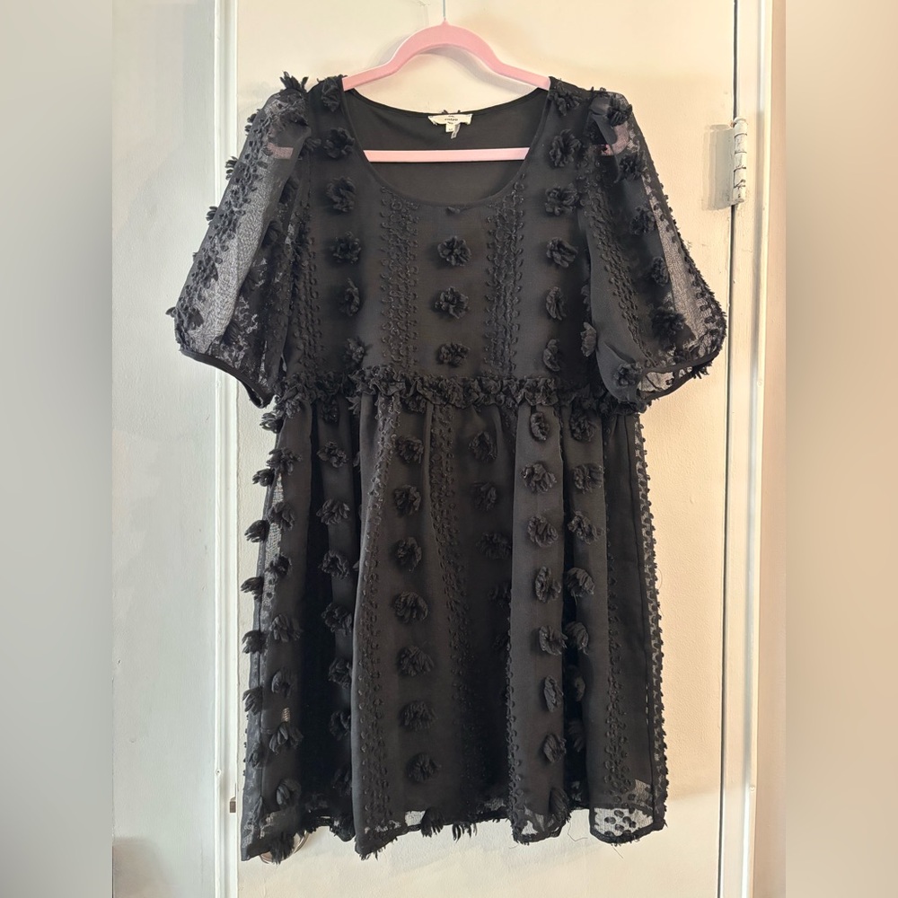 Entro Black Floral appliqué baby doll dress w sheer sleeves sweet romantic M